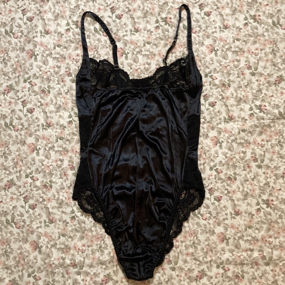 Vintage Victoria’s Secret Gold Label Black Bodysuit - Picture 2 of 9